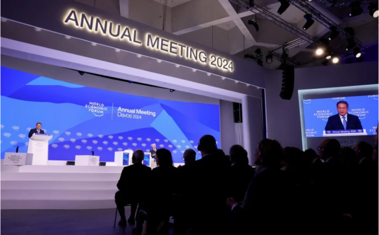 Davos: Li Qiang urges human-centric AI and dismantling trade “obstacles”